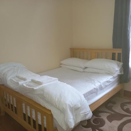 Bubblesbnb- 4 Bedroom House Лондон Екстериор снимка