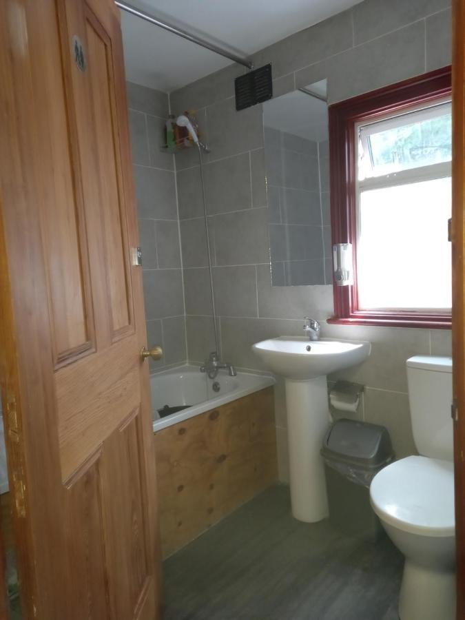 Bubblesbnb- 4 Bedroom House Лондон Екстериор снимка