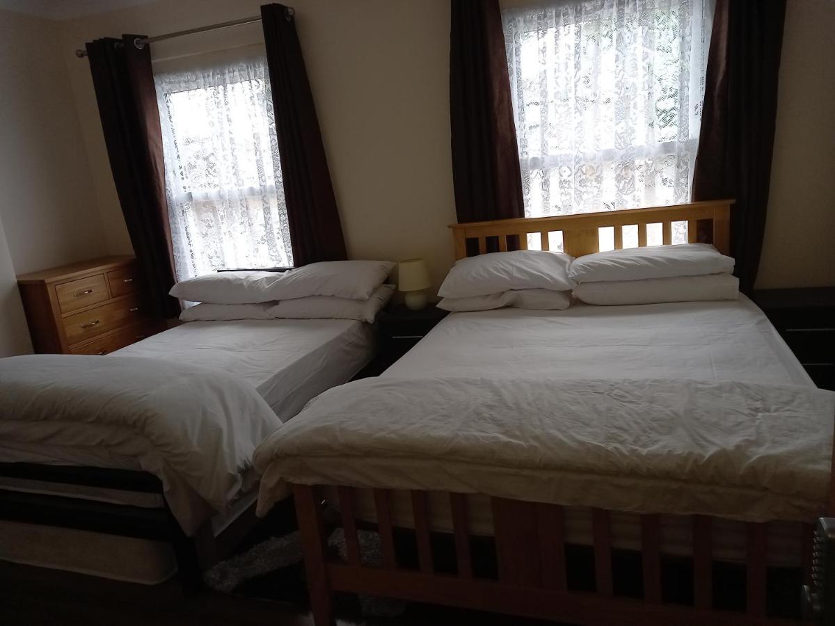 Bubblesbnb- 4 Bedroom House Лондон Екстериор снимка